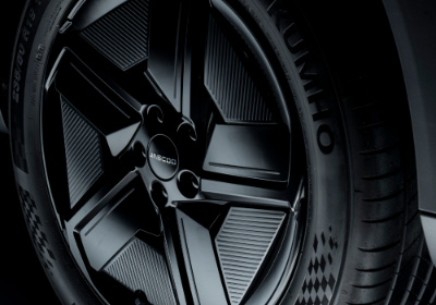 Bold design, finished in uncompromising black