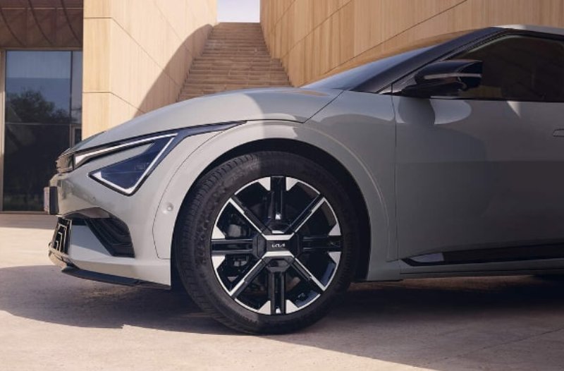 https://www.clarksofkidderminster.co.uk/assets/media/kiaev6alloys.jpeg