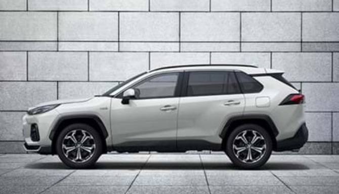 Big SUV Energy https://www.clarksofkidderminster.co.uk/assets/media/suzukiacross_1.jpg