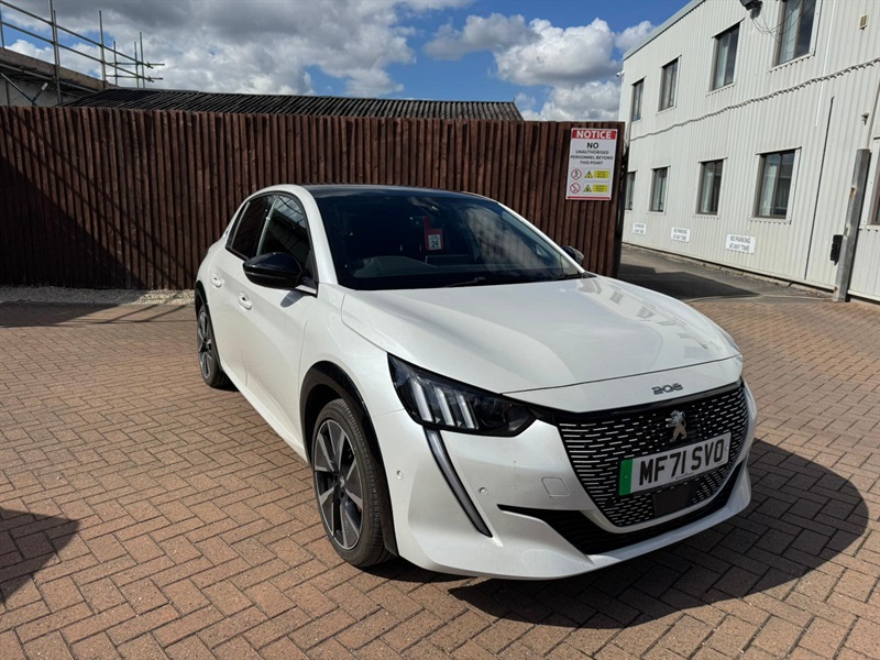 2021 PEUGEOT 208 50KWH GT PREMIUM HATCHBACK 5DR ELECTRIC AUTO 136 PS CLARKS HYUNDAI LYE... photo