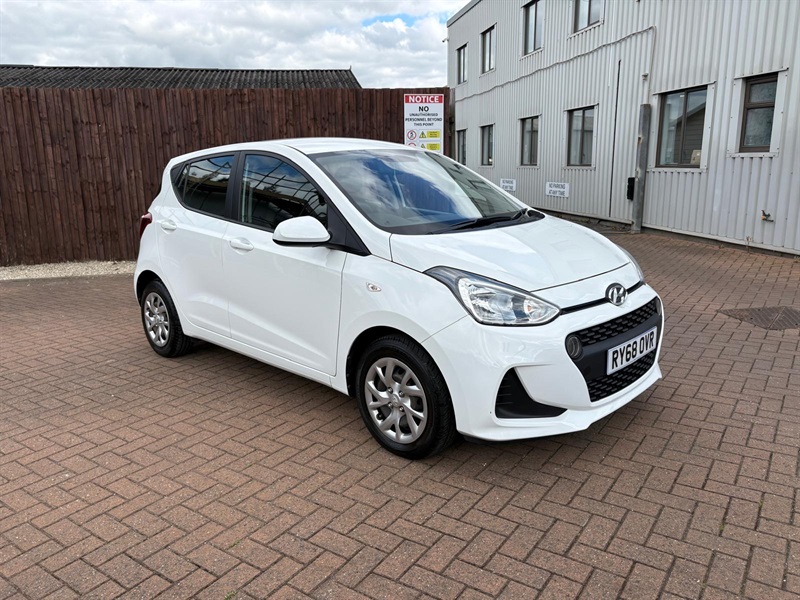 2019 HYUNDAI I10 1.2 SE HATCHBACK 5DR PETROL AUTO EURO 6 87 PS CLARKS HYUNDAI... photo